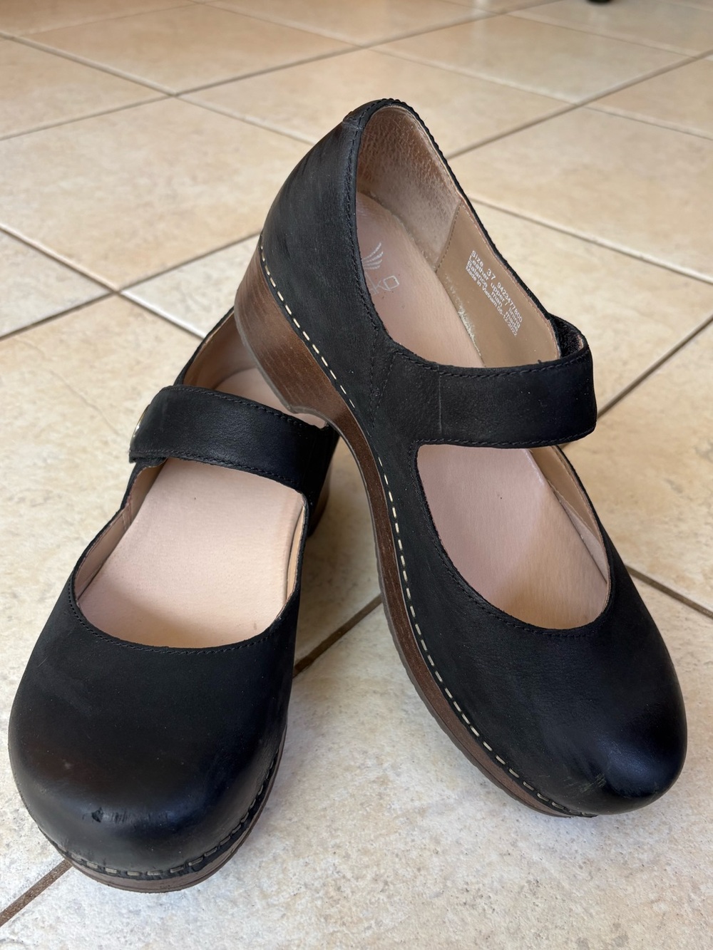 Dansko Mary Jane size 37
